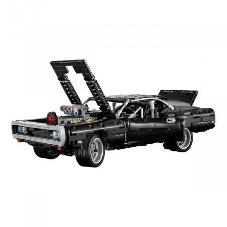 Конструктор LEGO Technic "Dodge Charger Доминика Торетто" (42111)